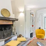 Vila Guesthost - In The 5 Kilometres From