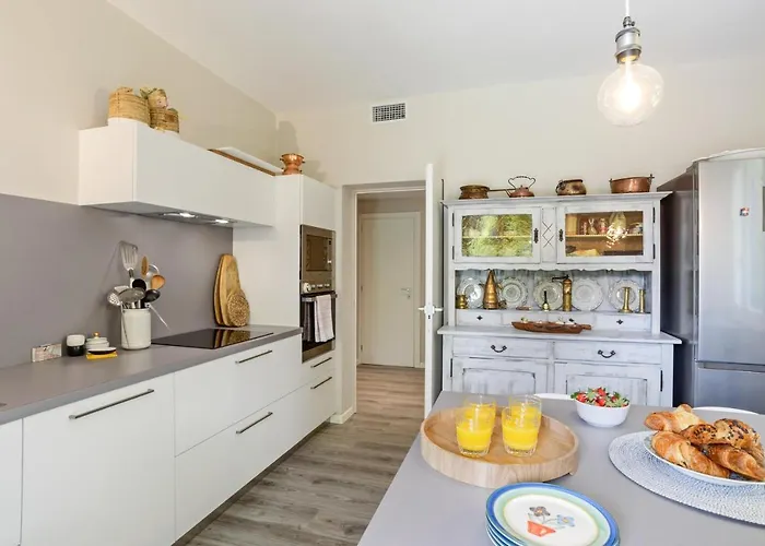 Villa Guesthost - In The 5 Kilometres From