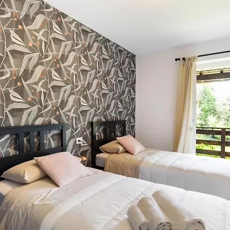 Guesthost - In The 5 Kilometres From Βίλα